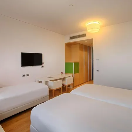 Nh Milano Fiera Hotel 4*