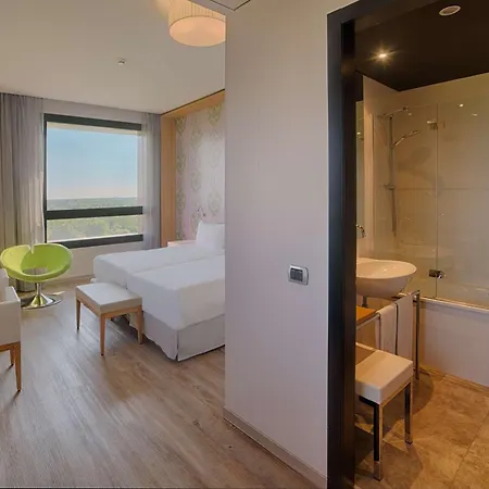 Nh Milano Fiera Hotel 4*