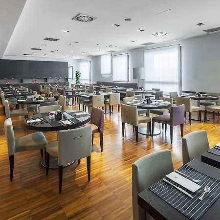 米兰国际会展中心nh酒店 4*